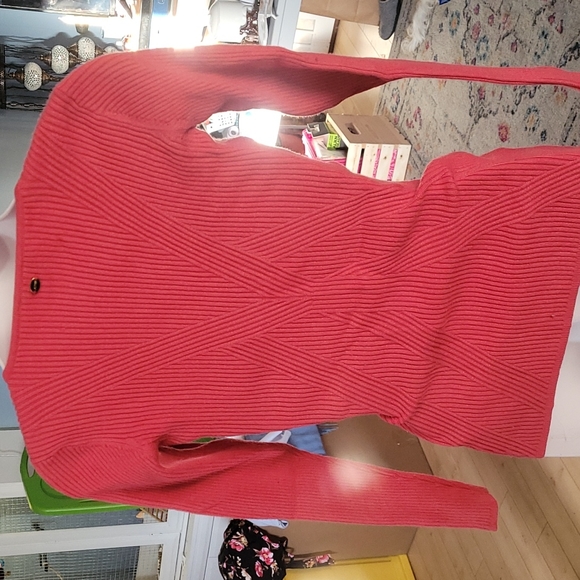 2/$60- GUESS RIBBED LONG SLEEVE SHIRT IN ROSE PINK - Picture 3 of 3